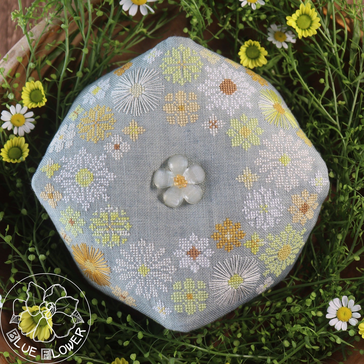 Daisy Crown Biscornu